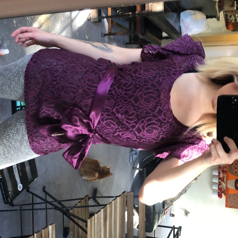 Violet dress top